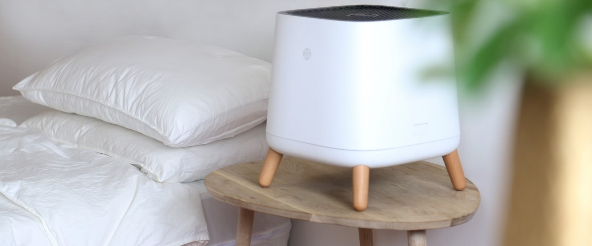 The Benefits and Considerations of Sleeping Next to an Air Purifier: An Expert's Perspective